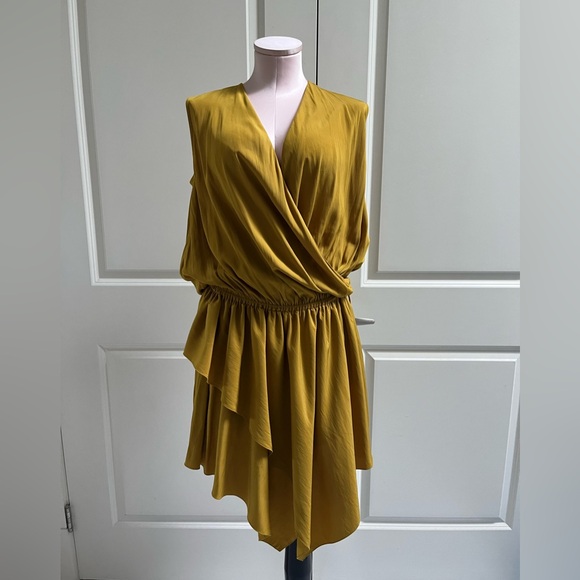 Lanvin Asymmetrical Mustard Dress size 38 (small) - Picture 4 of 7
